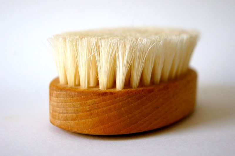 Here’s Why You Need to Start Dry Brushing ASAP